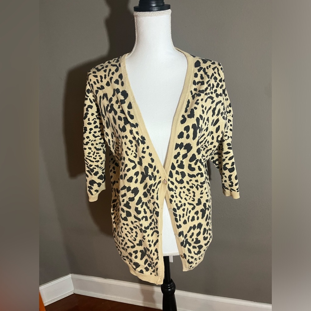 Cheetah boyfriend Cardigan  Sz M
